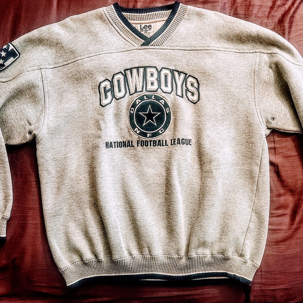 Lee Men's Gray Cowboys NFL Sweatshirt